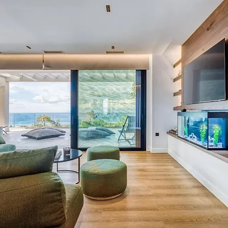 Villa Dominante - Horizon With Sea-view Heated Jacuzzi & Infinity Pool By Posarelli Acharavi (Corfu)