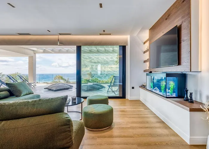 Villa Dominante, A Luxurious In Corfu By Posarellivillas Acharavi (Corfu)