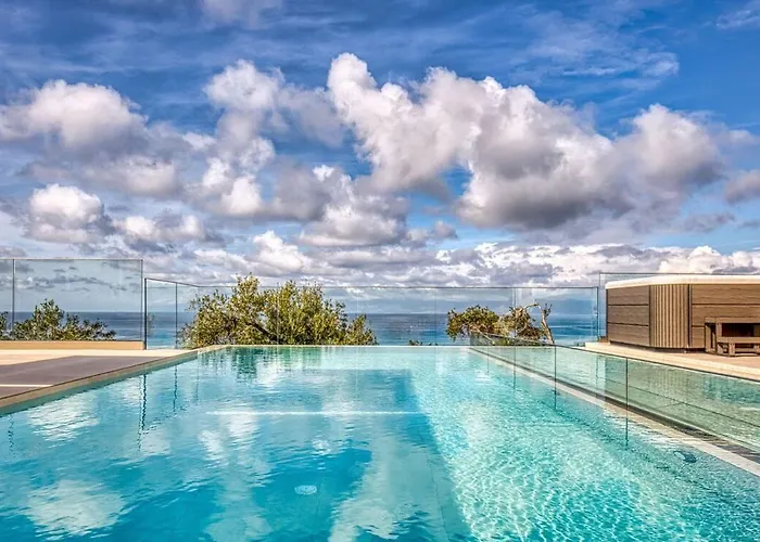 Dominante, A Luxurious In Corfu By Posarellivillas *