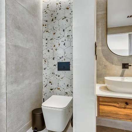 Villa Dominante, A Luxurious In Corfu By Posarellivillas