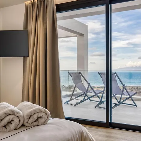Dominante - Horizon With Sea-view Heated Jacuzzi & Infinity Pool By Posarelli Acharavi (Corfu)